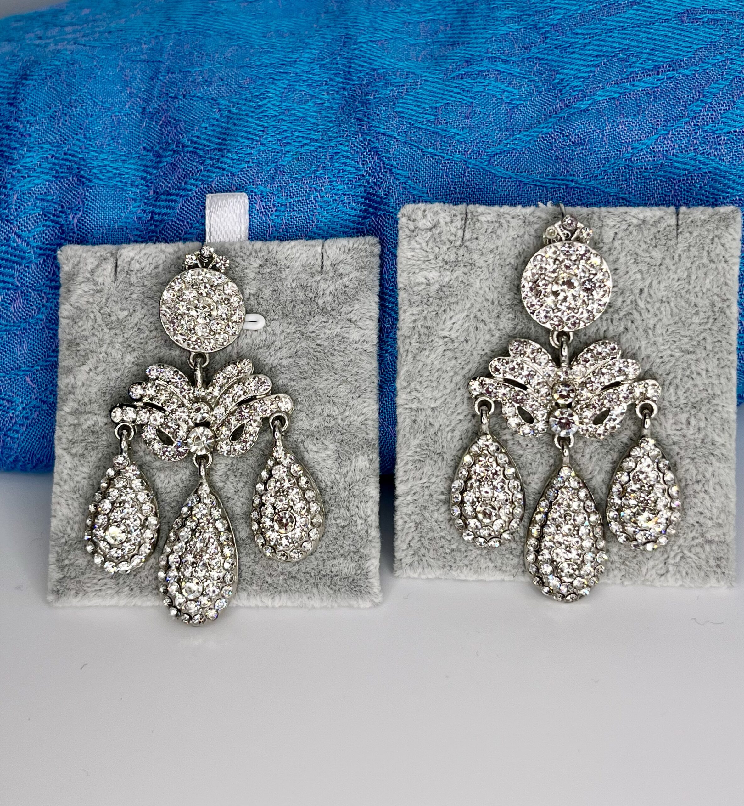 A pair of 18th century girandole earrings.